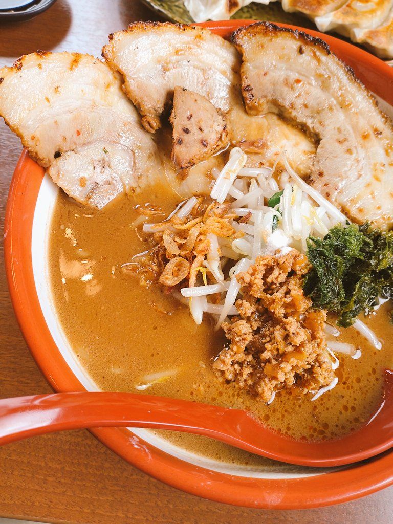 田所商店ラーメンの麺アップ